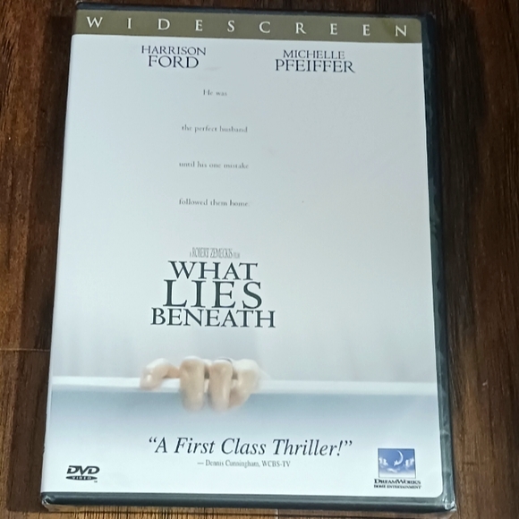 WHAT LIES BENEATH on DVD Harrison Ford - Picture 1 of 2
